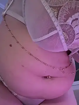 Snapshot of Megan_off chatting on November 2025 08:19:02 PM Megan off online show from November 2025 08:19:02 PM