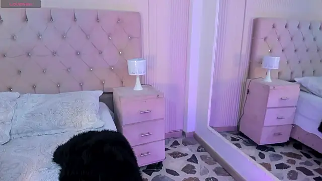 Snapshot of MattThompsonn chatting on October 2025 09:33:01 PM MattThompsonn online show from October 2025 09:33:01 PM