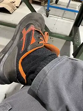 Snapshot of sempreilmio2 chatting on February 2025 12:11:02 PM sempreilmio2 online show from February 2025 12:11:02 PM