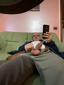 Snapshot of sempreilmio2 chatting on February 2025 05:58:01 PM sempreilmio2 online show from February 2025 05:58:01 PM