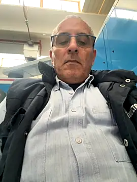 Snapshot of sempreilmio2 chatting on October 2025 10:35:02 AM sempreilmio2 online show from October 2025 10:35:02 AM