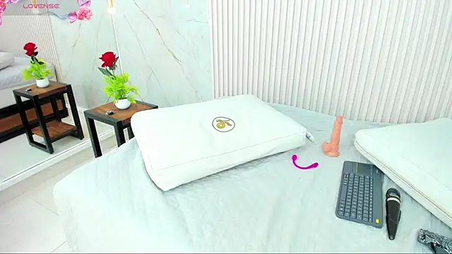 pocahontas pow online show from February 2025 03:41:02 PM