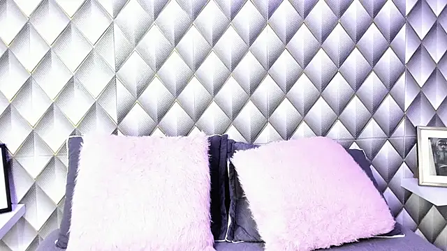 Snapshot of Christal_Golden chatting on January 2025 06:57:02 PM Christal Golden online show from January 2025 06:57:02 PM