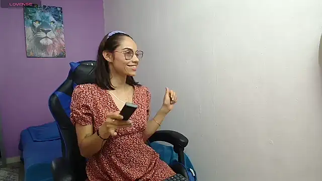 alana lara online show from February 2026 06:57:01 PM