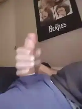 Snapshot of bwcbeat83 chatting on March 2025 07:41:01 AM bwcbeat83 online show from March 2025 07:41:01 AM