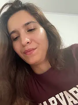 Bella still online show from April 2026 07:49:01 PM