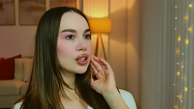 Snapshot of GoddessRoxana chatting on December 2025 01:49:02 PM GoddessRoxana online show from December 2025 01:49:02 PM