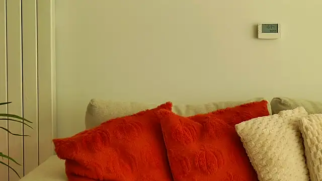 GoddessRoxana online show from December 2025 12:23:02 PM