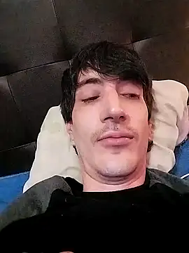 Snapshot of moutt99 chatting on January 2025 02:15:02 AM moutt99 online show from January 2025 02:15:02 AM