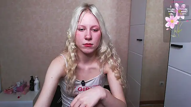 Mary Kitty88 online show from April 2026 02:58:01 PM