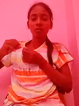 Snapshot of Divya-2007 chatting on June 2026 07:40:02 AM Divya-2007 online show from June 2026 07:40:02 AM