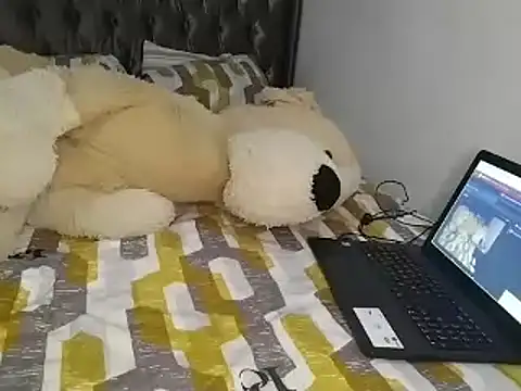 Snapshot of Chandy012 chatting on December 2025 02:44:02 PM Chandy012 online show from December 2025 02:44:02 PM