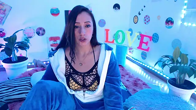 Snapshot of samy_love35 chatting on March 2025 08:42:01 AM samy love35 online show from March 2025 08:42:01 AM