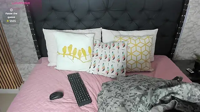 stefany pablo1 online show from March 2025 01:30:02 PM