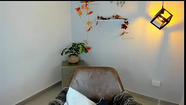 Juliane su online show from January 2025 02:19:02 AM