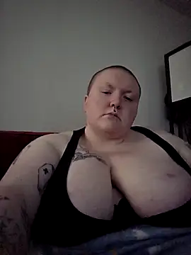 CorgiGodez98 online show from April 2026 01:33:01 AM