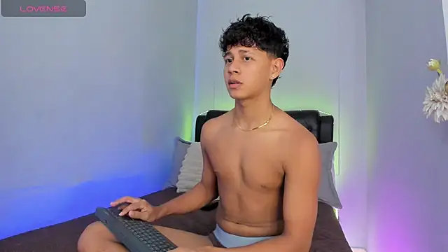 Dawn16  online show from March 2026 09:21:01 PM