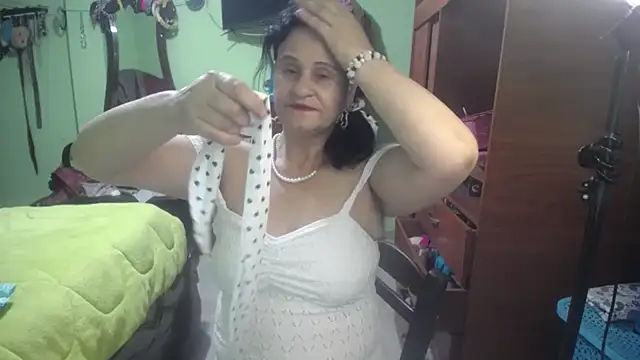 jazmin mature  online show from November 2025 12:41:02 PM