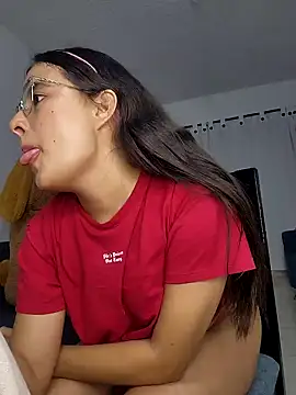 Snapshot of baaby-miiaa chatting on January 2025 06:17:01 AM baaby-miiaa online show from January 2025 06:17:01 AM