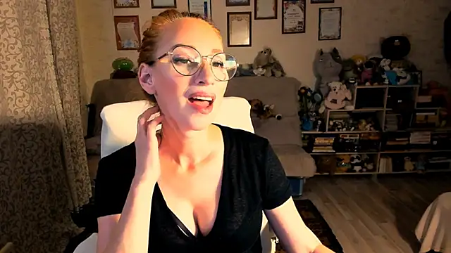 Snapshot of red_rocco chatting on November 2025 06:10:01 PM red rocco online show from November 2025 06:10:01 PM