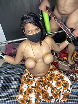 YourSuperTanya online show from November 2025 06:41:02 PM