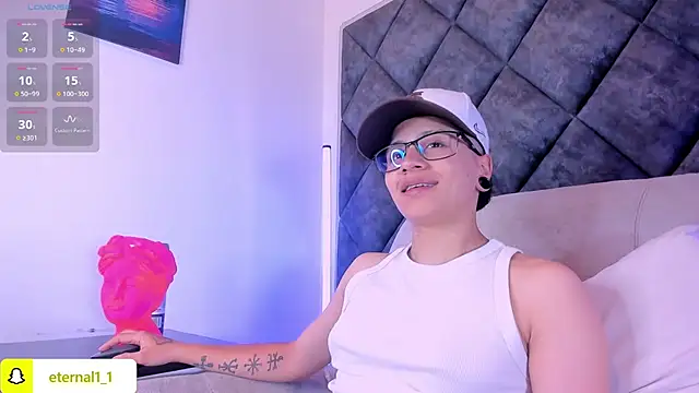 Snapshot of _Eternal_ chatting on June 2026 11:27:02 PM Eternal online show from June 2026 11:27:02 PM