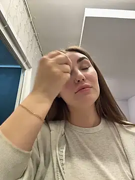 KiraBarlows online show from March 2026 07:50:01 PM