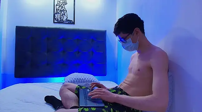 Snapshot of wolfandsky chatting on January 2025 11:46:01 AM wolfandsky online show from January 2025 11:46:01 AM