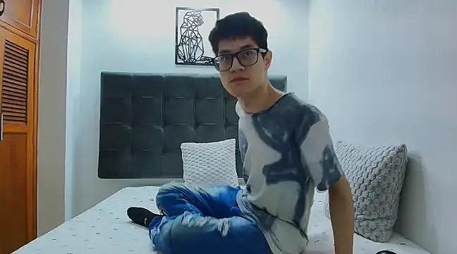 Snapshot of wolfandsky chatting on February 2025 11:15:01 AM wolfandsky online show from February 2025 11:15:01 AM