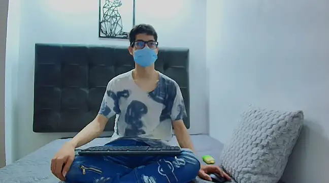 Snapshot of wolfandsky chatting on February 2025 11:21:02 AM wolfandsky online show from February 2025 11:21:02 AM