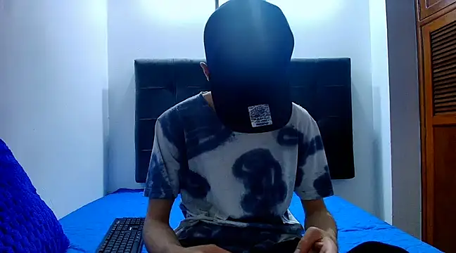 Snapshot of wolfandsky chatting on March 2025 11:38:02 AM wolfandsky online show from March 2025 11:38:02 AM