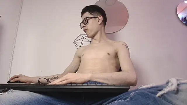 Snapshot of wolfandsky chatting on September 2025 11:42:01 AM wolfandsky online show from September 2025 11:42:01 AM