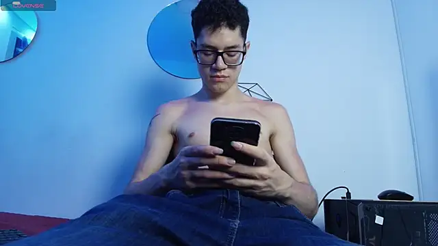 Snapshot of wolfandsky chatting on September 2025 11:56:01 AM wolfandsky online show from September 2025 11:56:01 AM