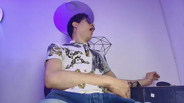 Snapshot of wolfandsky chatting on October 2025 11:54:02 AM wolfandsky online show from October 2025 11:54:02 AM