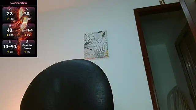 Snapshot of wolfandsky chatting on November 2025 11:47:01 AM wolfandsky online show from November 2025 11:47:01 AM