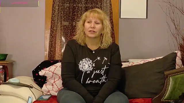 Badgirlpr2 online show from February 2026 05:39:01 AM