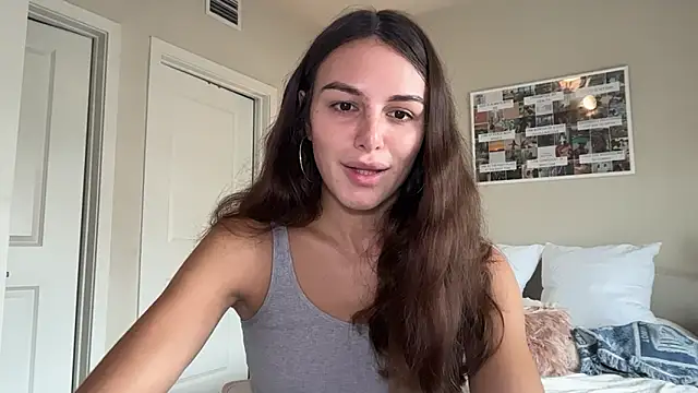 Snapshot of graciesmith27 chatting on June 2026 06:33:02 PM graciesmith27 online show from June 2026 06:33:02 PM