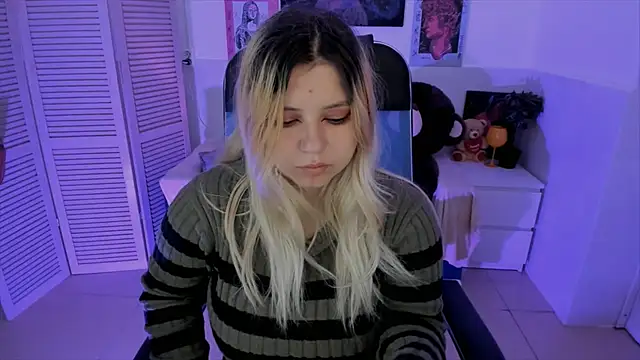 DiaAngell online show from October 2025 04:27:01 PM