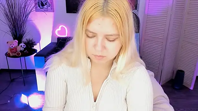 DiaAngell online show from November 2025 09:47:02 PM