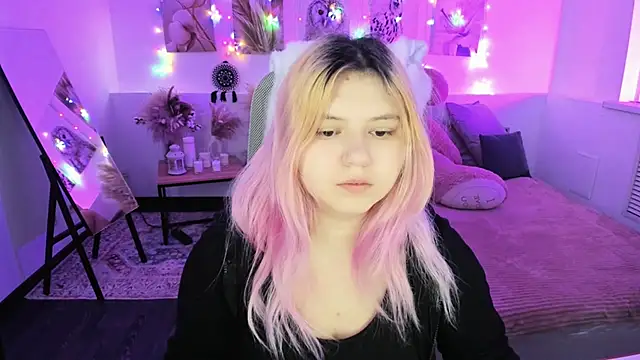 DiaAngell online show from March 2026 07:30:01 PM