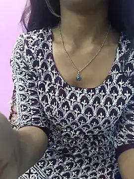 Snapshot of Leoni_G chatting on February 2025 07:31:02 AM Leoni G online show from February 2025 07:31:02 AM