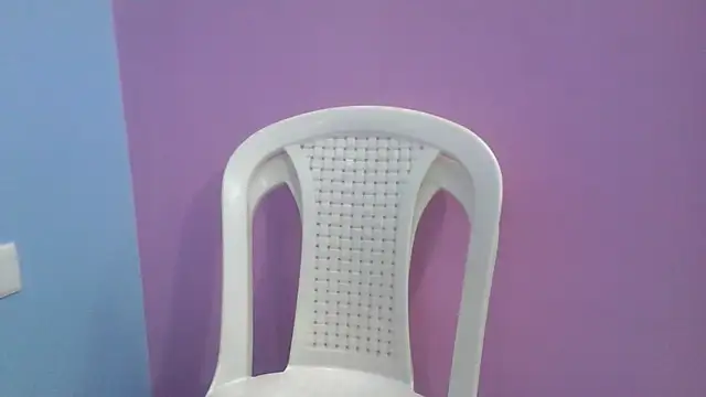 Snapshot of Leoni_G chatting on October 2025 08:22:01 AM Leoni G online show from October 2025 08:22:01 AM