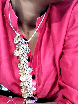 Snapshot of Leoni_G chatting on November 2025 06:56:02 AM Leoni G online show from November 2025 06:56:02 AM