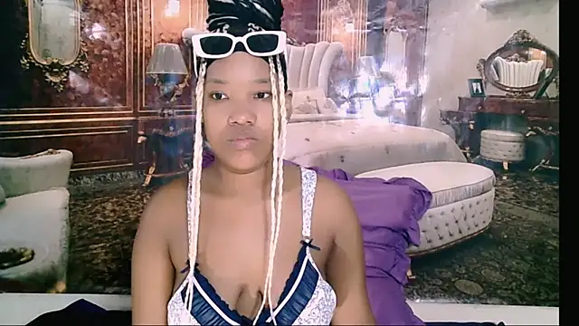 EroticSexyPrada online show from February 2026 04:44:01 AM