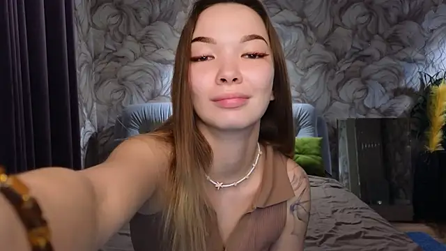 Snapshot of SusannJohnson chatting on October 2025 12:23:01 AM SusannJohnson online show from October 2025 12:23:01 AM