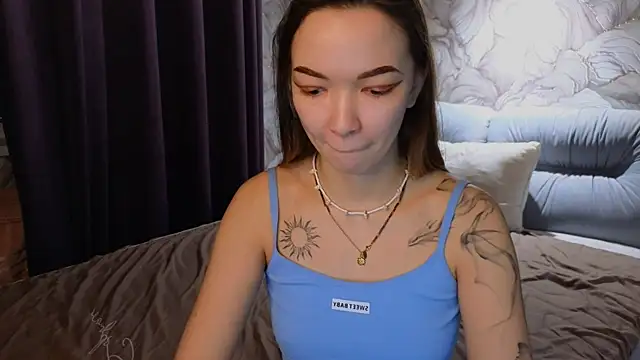 Snapshot of SusannJohnson chatting on November 2025 12:22:01 AM SusannJohnson online show from November 2025 12:22:01 AM