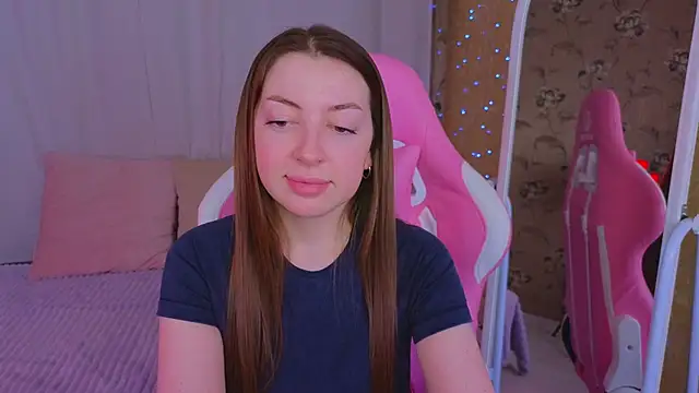 Ann moon   online show from March 2025 06:21:02 PM