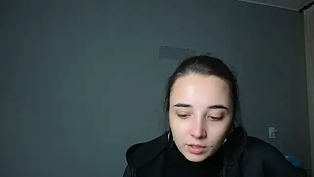 Snapshot of Eva_Gloryy chatting on November 2025 05:57:01 PM Eva Gloryy online show from November 2025 05:57:01 PM