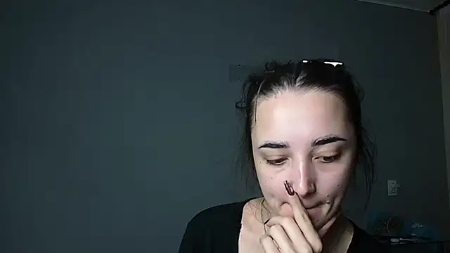 Snapshot of Eva_Gloryy chatting on December 2025 03:41:01 PM Eva Gloryy online show from December 2025 03:41:01 PM