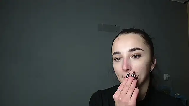 Snapshot of Eva_Gloryy chatting on December 2025 08:47:02 PM Eva Gloryy online show from December 2025 08:47:02 PM